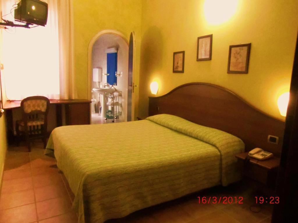Hotel Cavour Verona Bilik gambar
