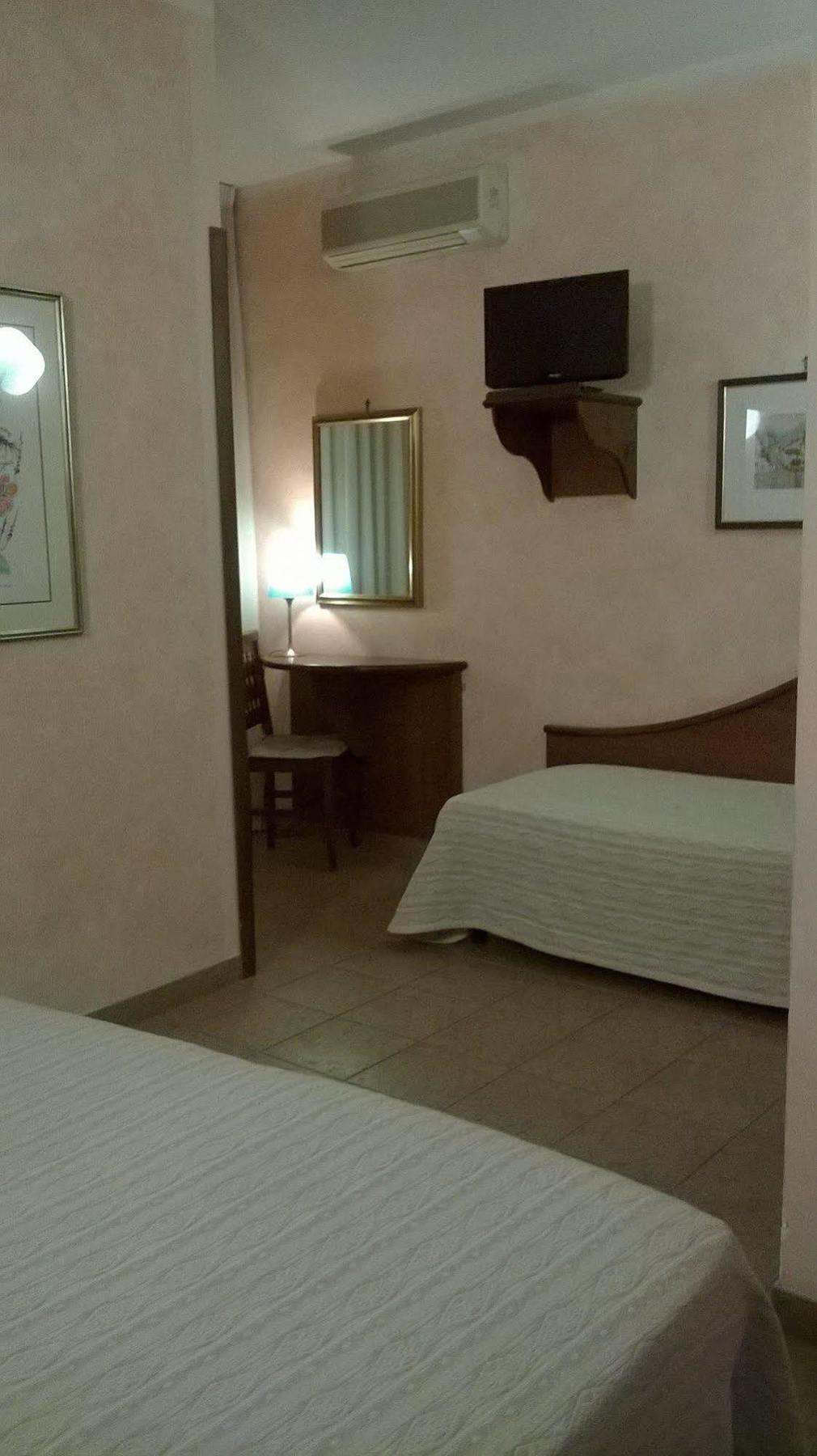 Hotel Cavour Verona Luaran gambar