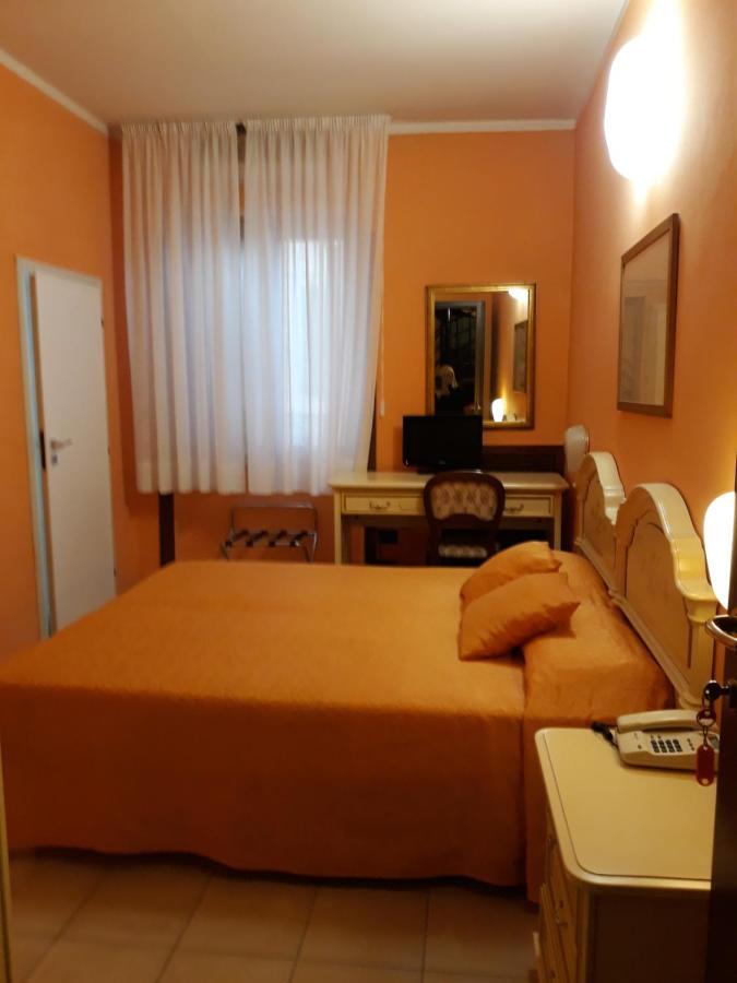 Hotel Cavour Verona Luaran gambar