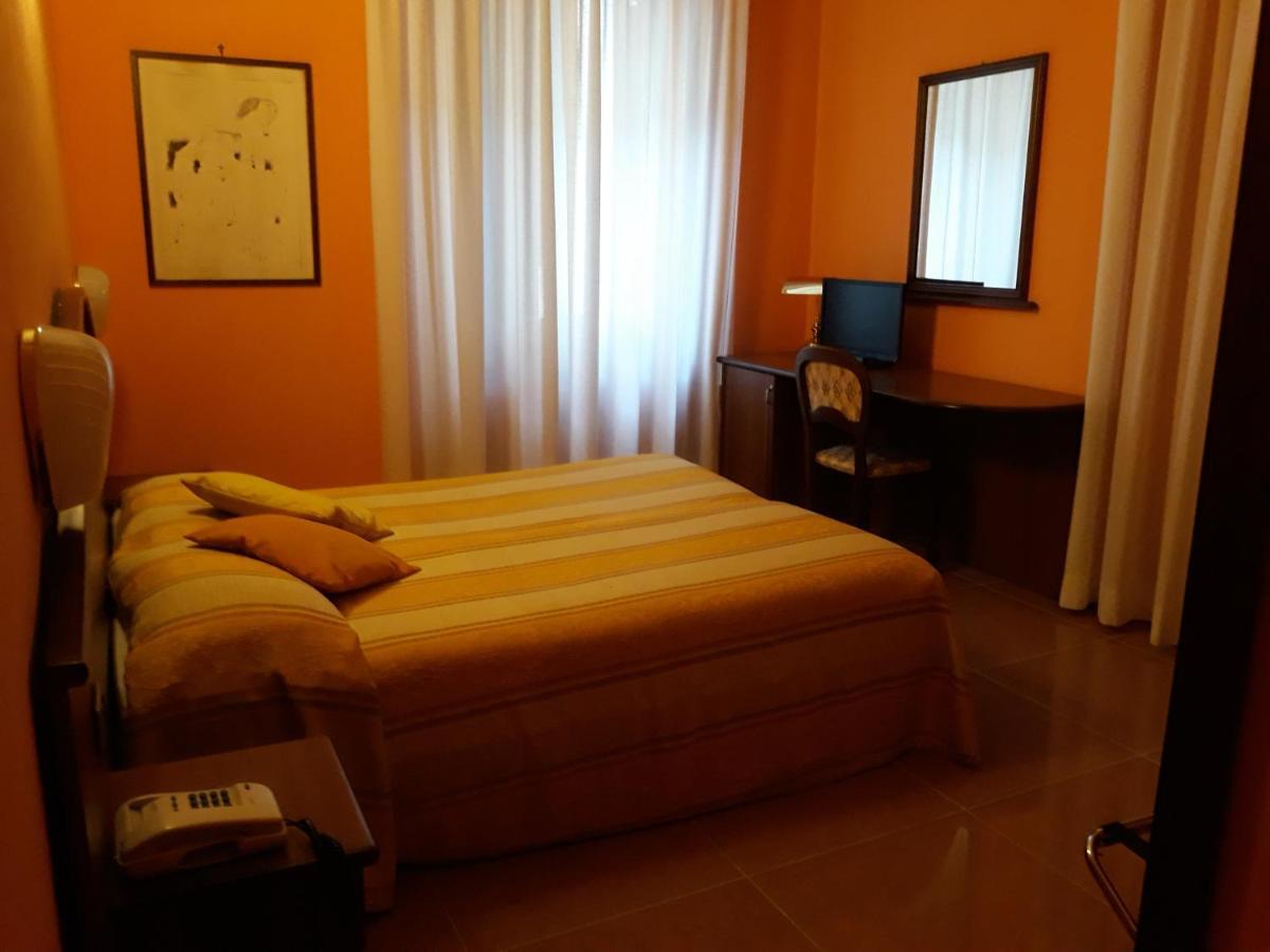 Hotel Cavour Verona Luaran gambar