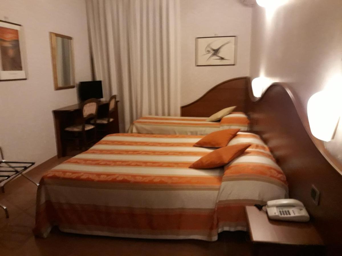 Hotel Cavour Verona Luaran gambar