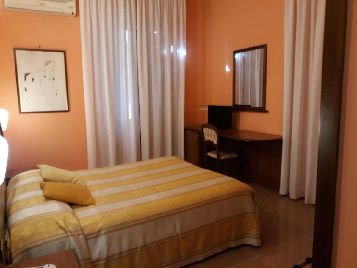 Hotel Cavour Verona Luaran gambar
